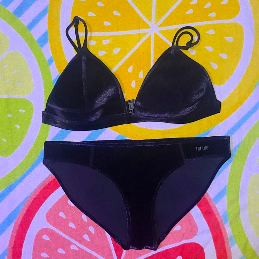 Triangl Black Velvet Bikini 👙